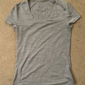 Athleta Short Sleeve Running Shirt XXS